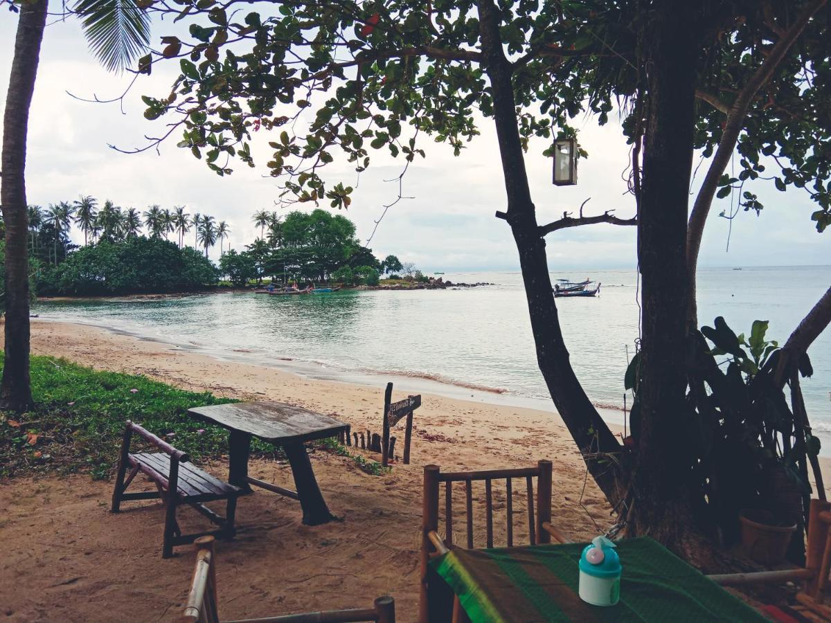 Breizh Cape Beach Bungalows Koh Lanta Bagian luar foto