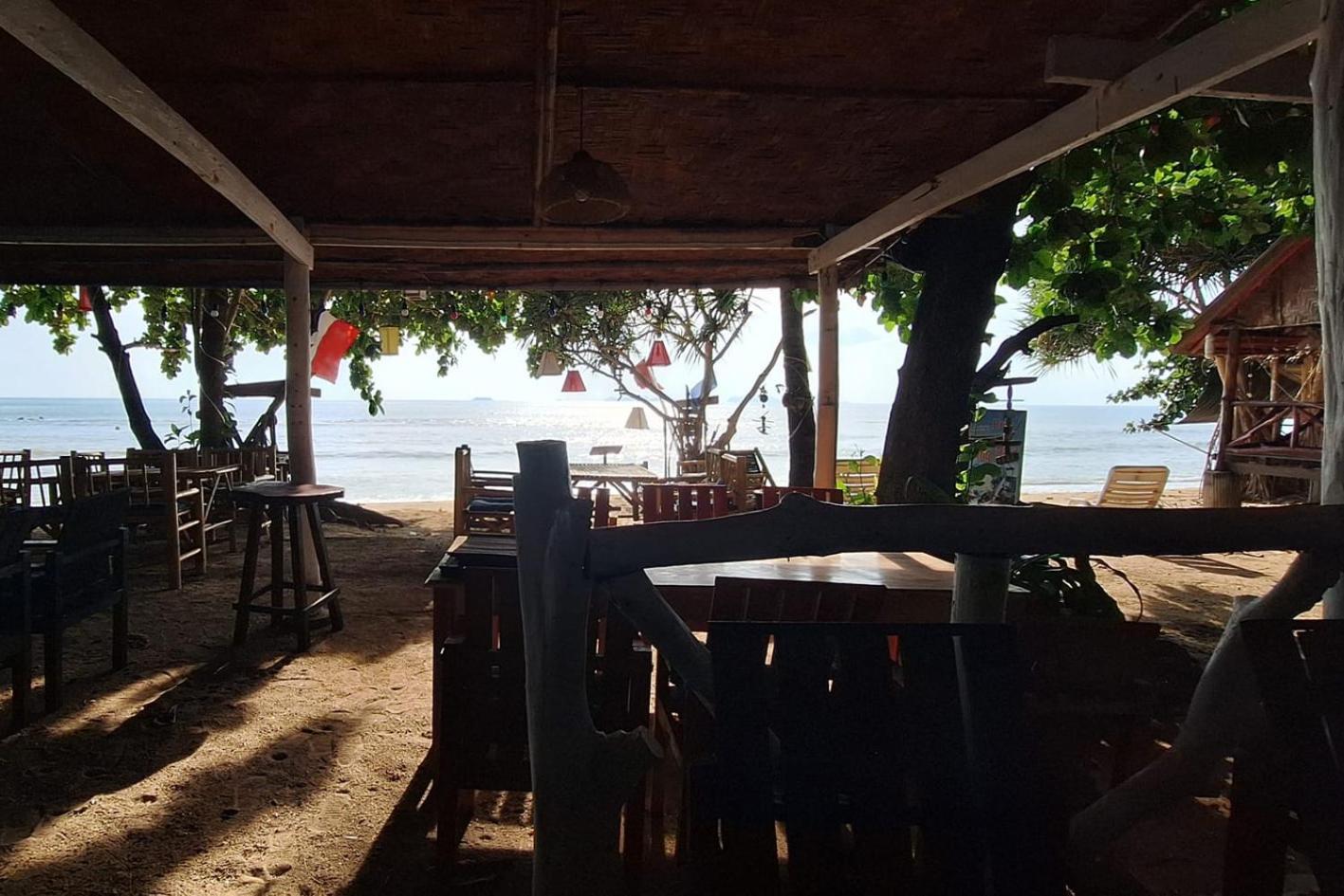 Breizh Cape Beach Bungalows Koh Lanta Bagian luar foto