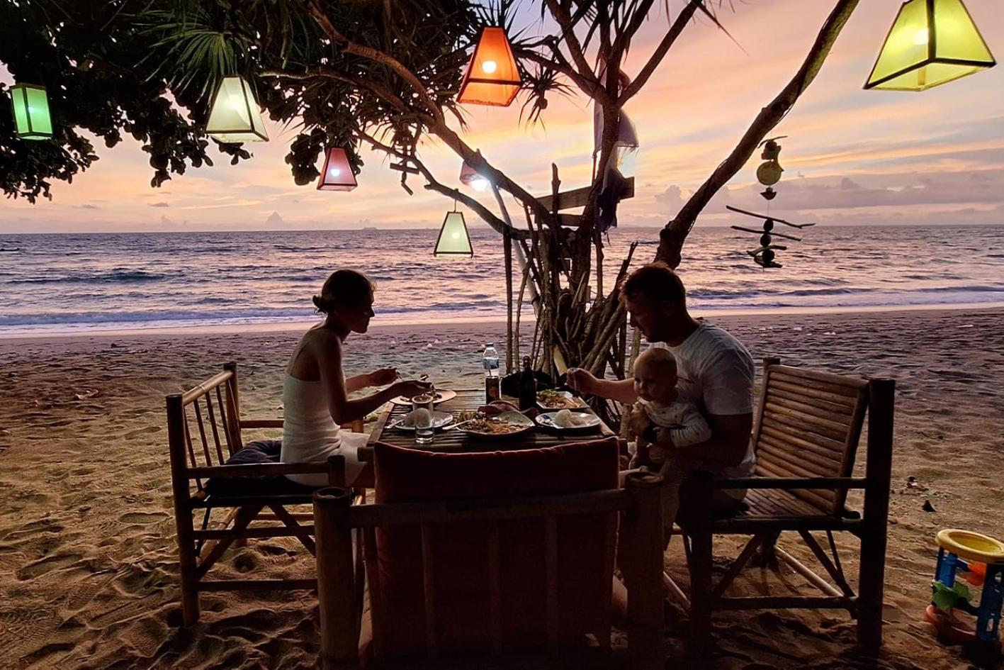 Breizh Cape Beach Bungalows Koh Lanta Bagian luar foto