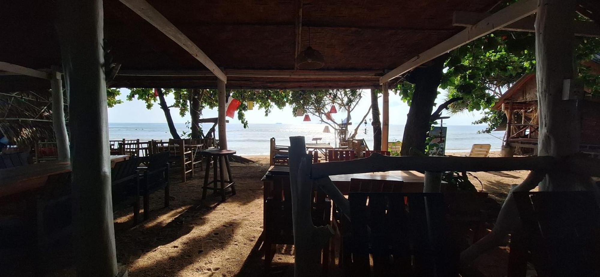Breizh Cape Beach Bungalows Koh Lanta Bagian luar foto