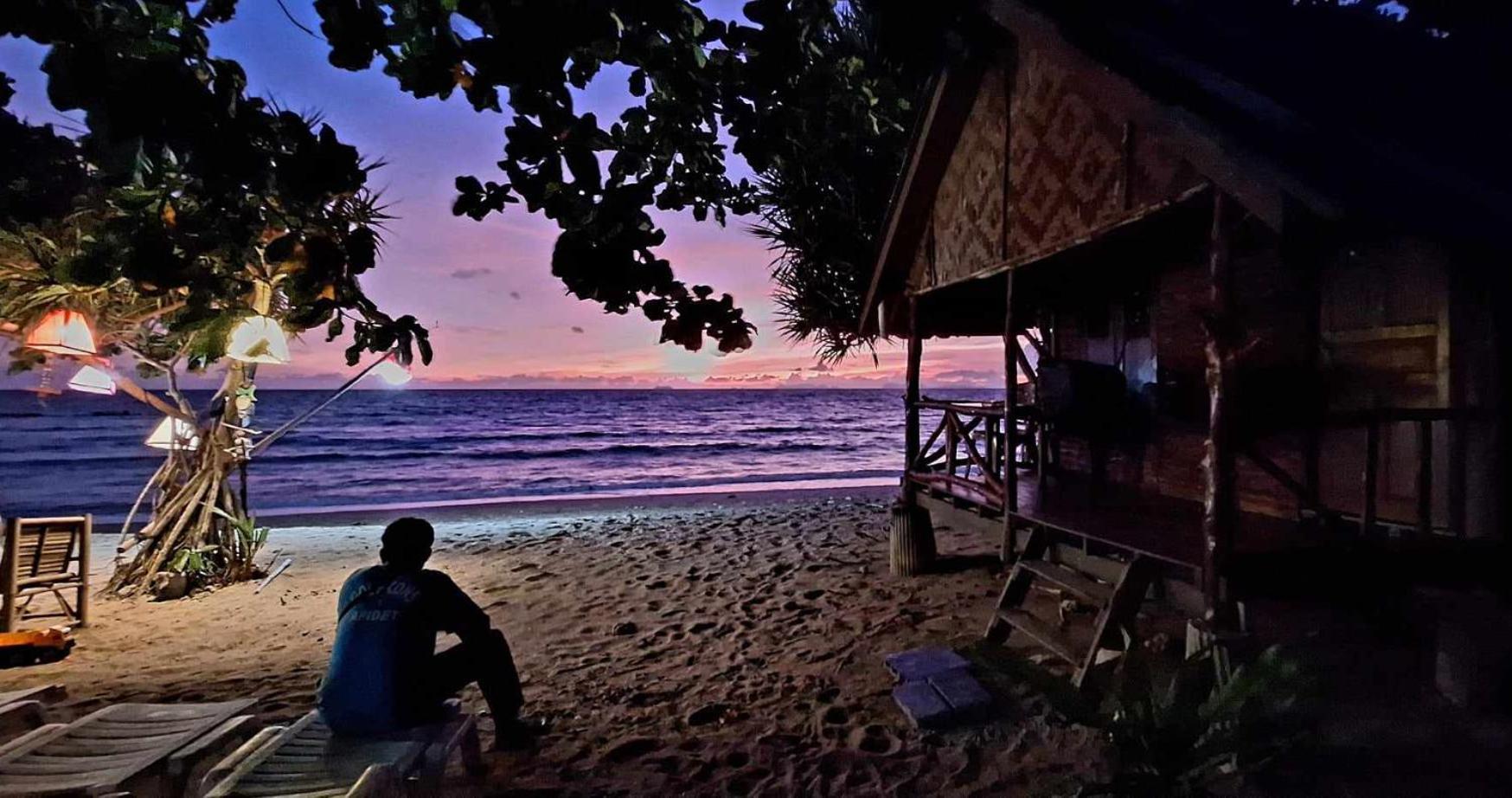 Breizh Cape Beach Bungalows Koh Lanta Bagian luar foto