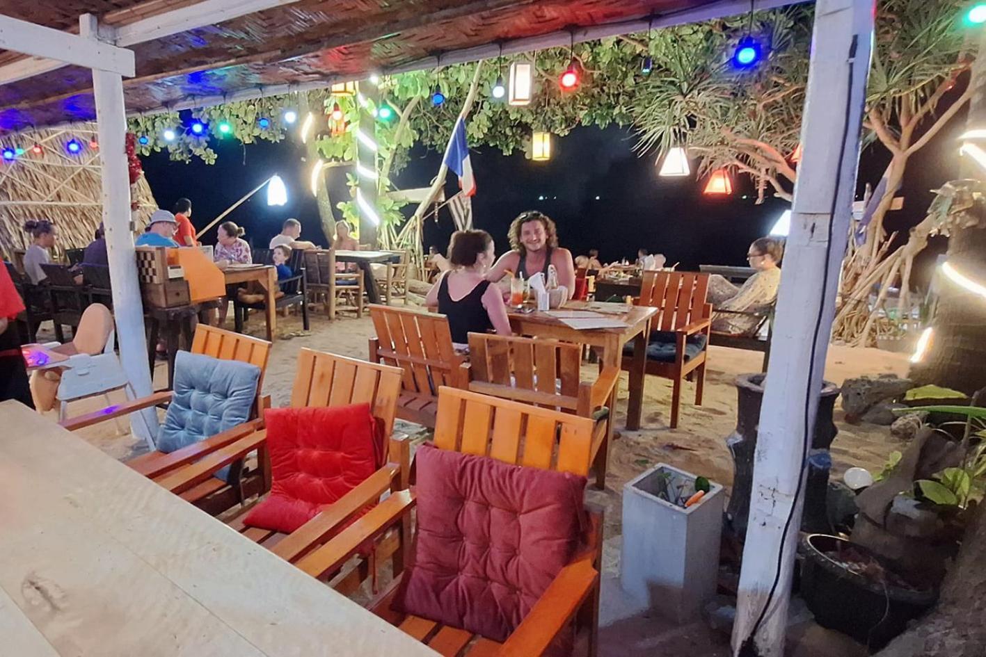 Breizh Cape Beach Bungalows Koh Lanta Bagian luar foto