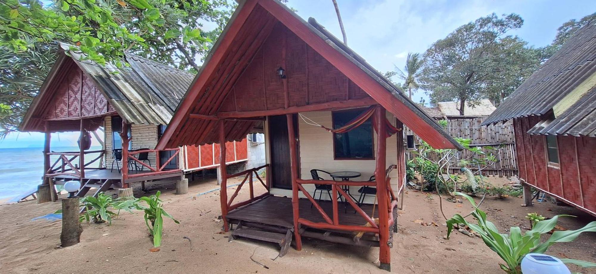 Breizh Cape Beach Bungalows Koh Lanta Ruang foto