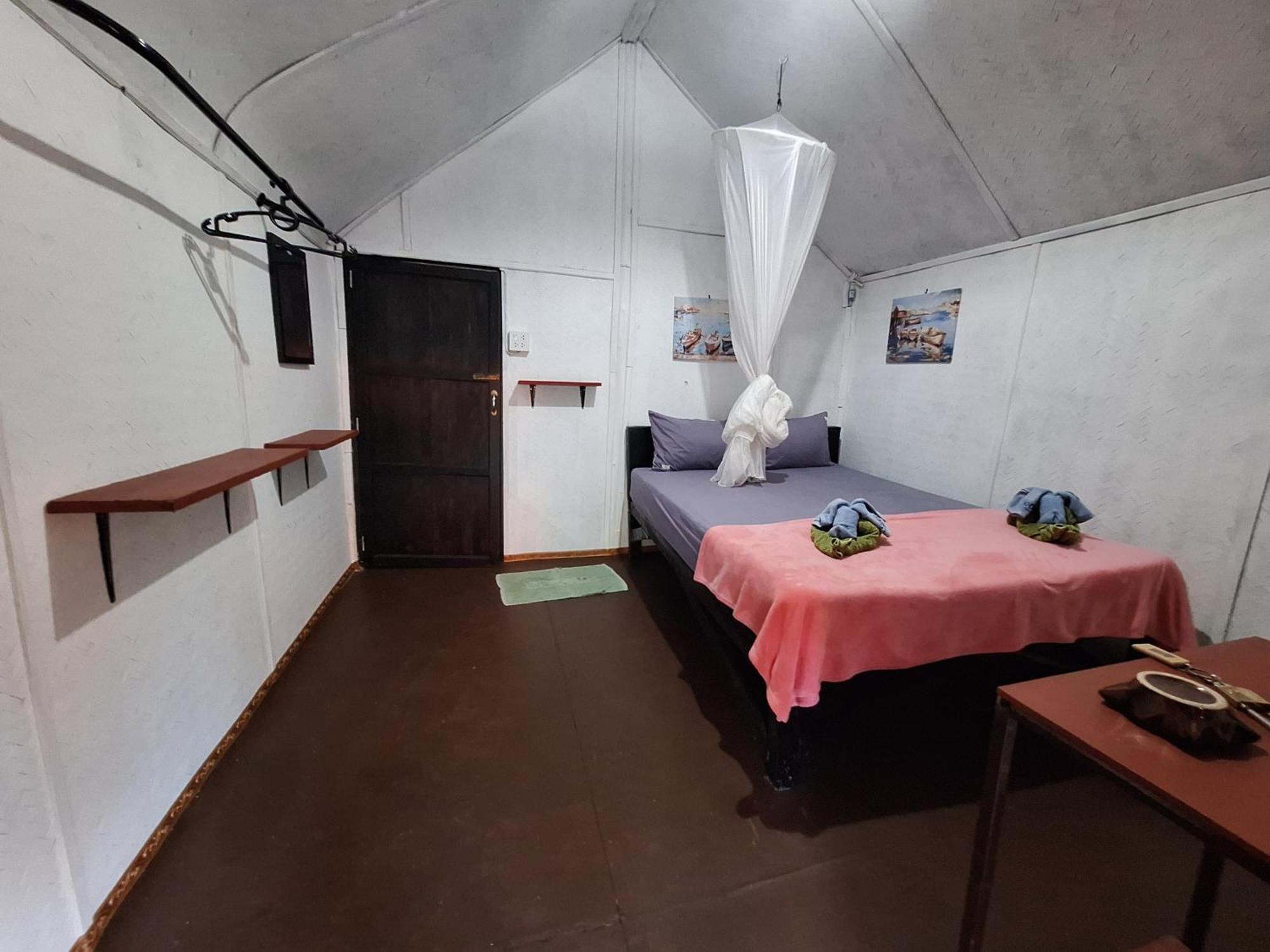 Breizh Cape Beach Bungalows Koh Lanta Bagian luar foto