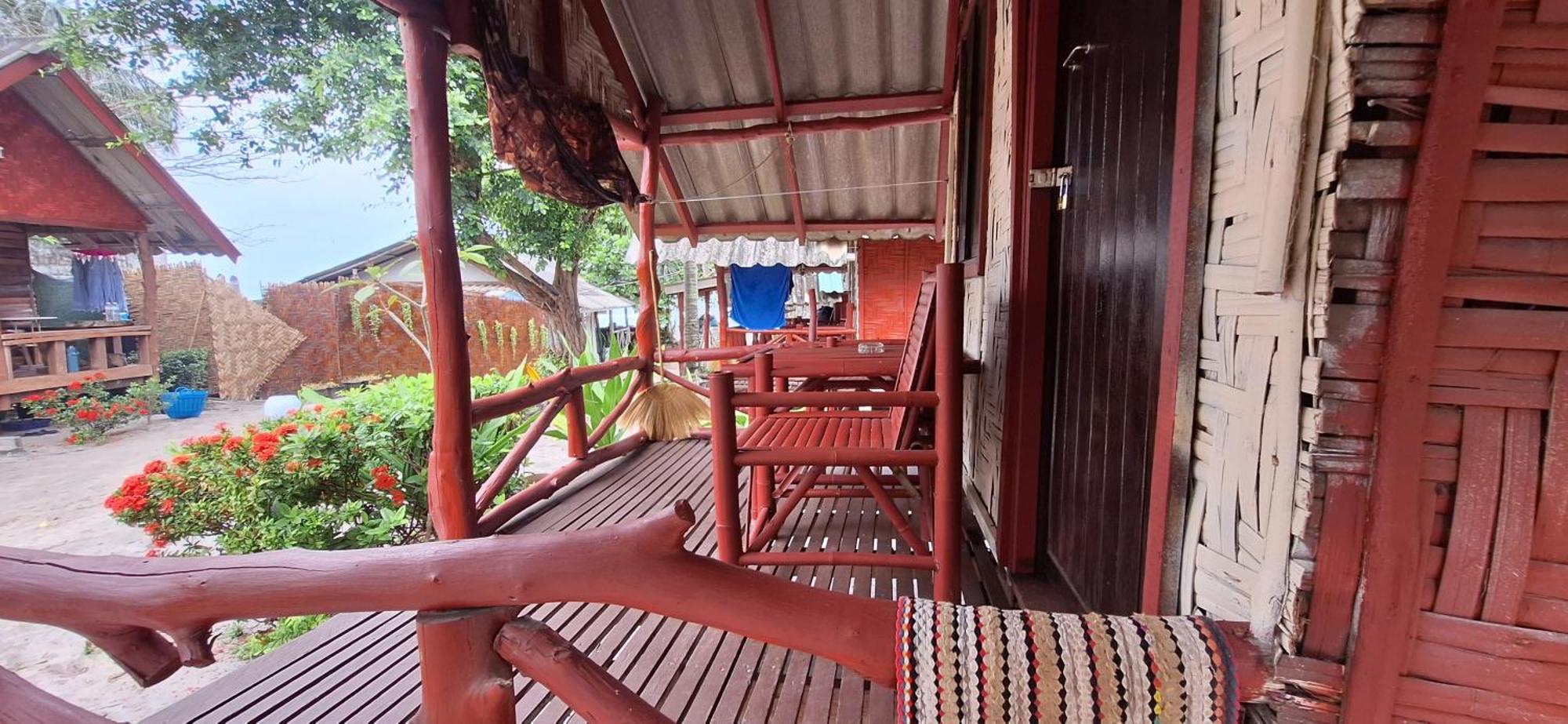 Breizh Cape Beach Bungalows Koh Lanta Ruang foto