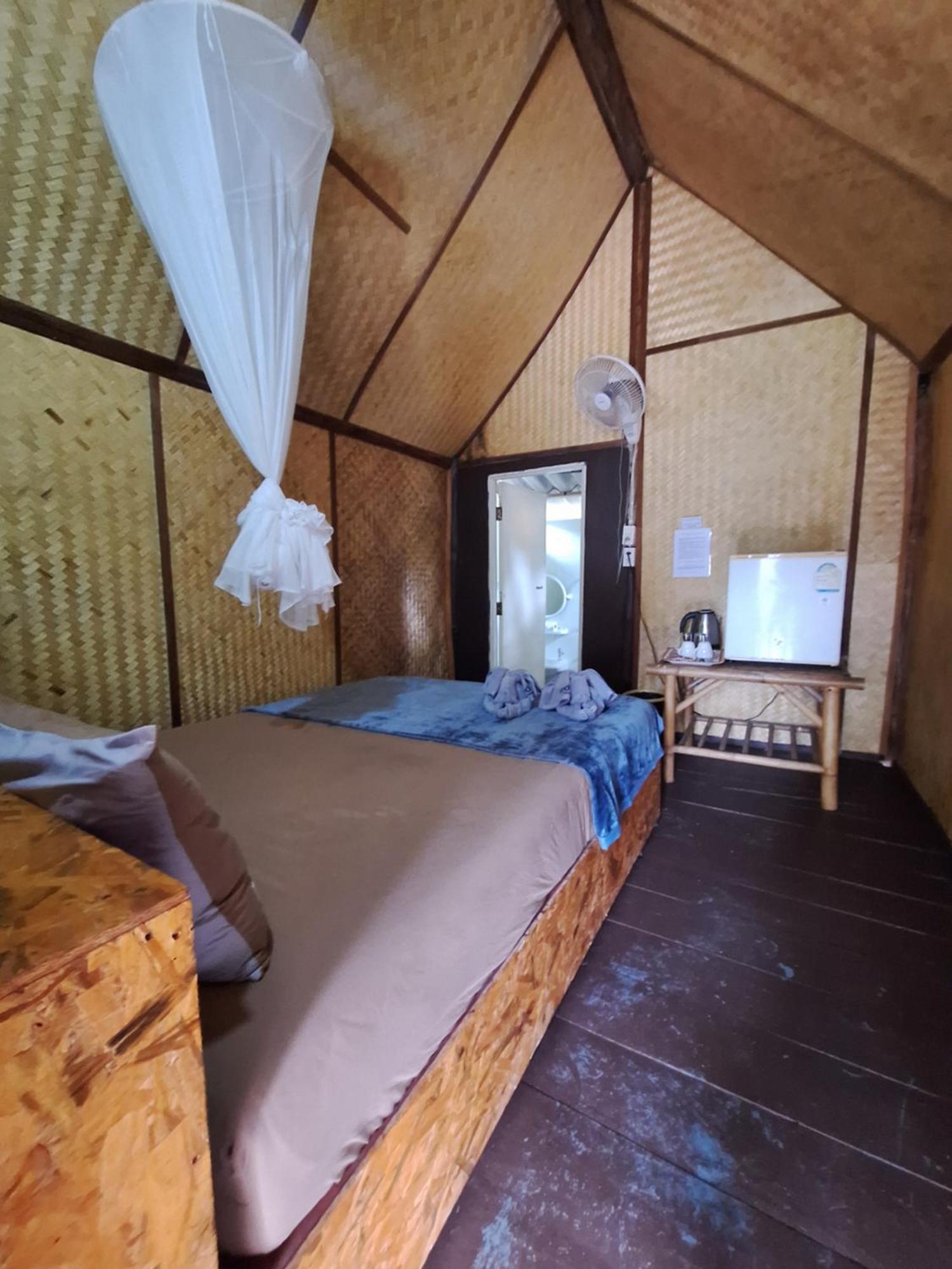Breizh Cape Beach Bungalows Koh Lanta Bagian luar foto